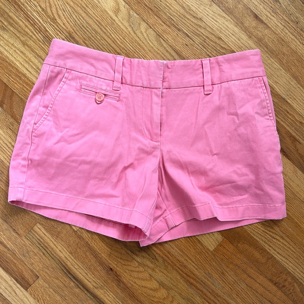 EUC Vineyard Vines shorts size 6